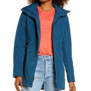 The North Face Ancha Hooded Waterproof Parka